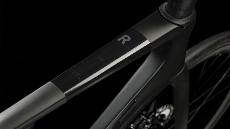 Cube Agree C:62 Race carbon´n´black