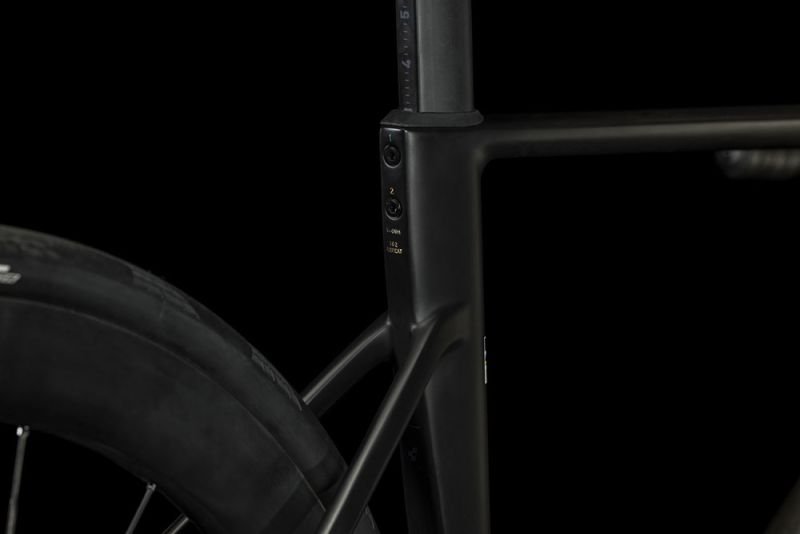 Cube Litening AIR C:68X SLT carbon´n´rainbow