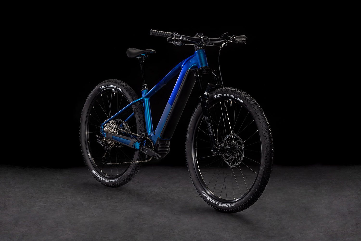 Cube Reaction Hybrid SLX 800 nebula´n´blue
